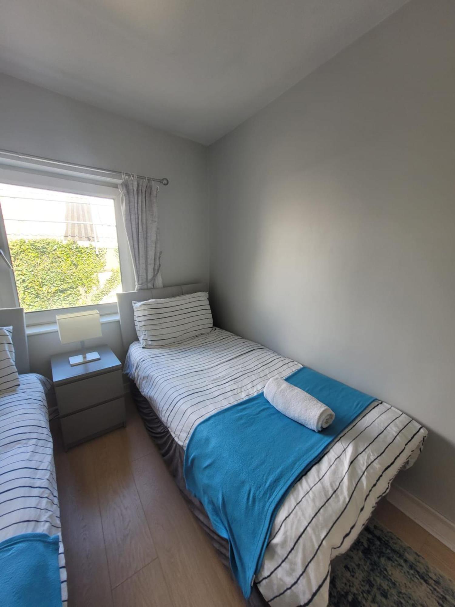 Recently Renovated Dublin City House Villa Exterior photo